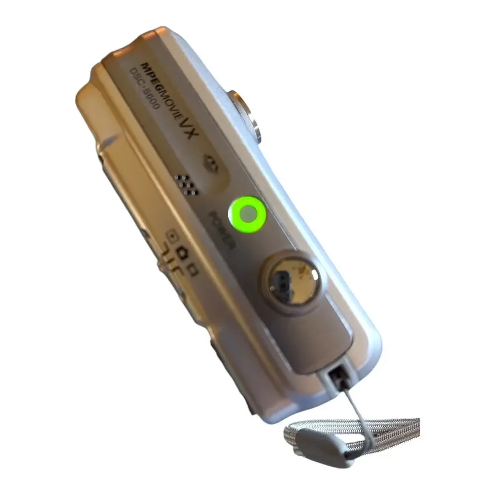 Vintage 2006 Y2K Sony Cyber-shot DSC-S600 Digicam – Classic Retro Look